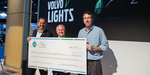 Volvo-Lights-Check